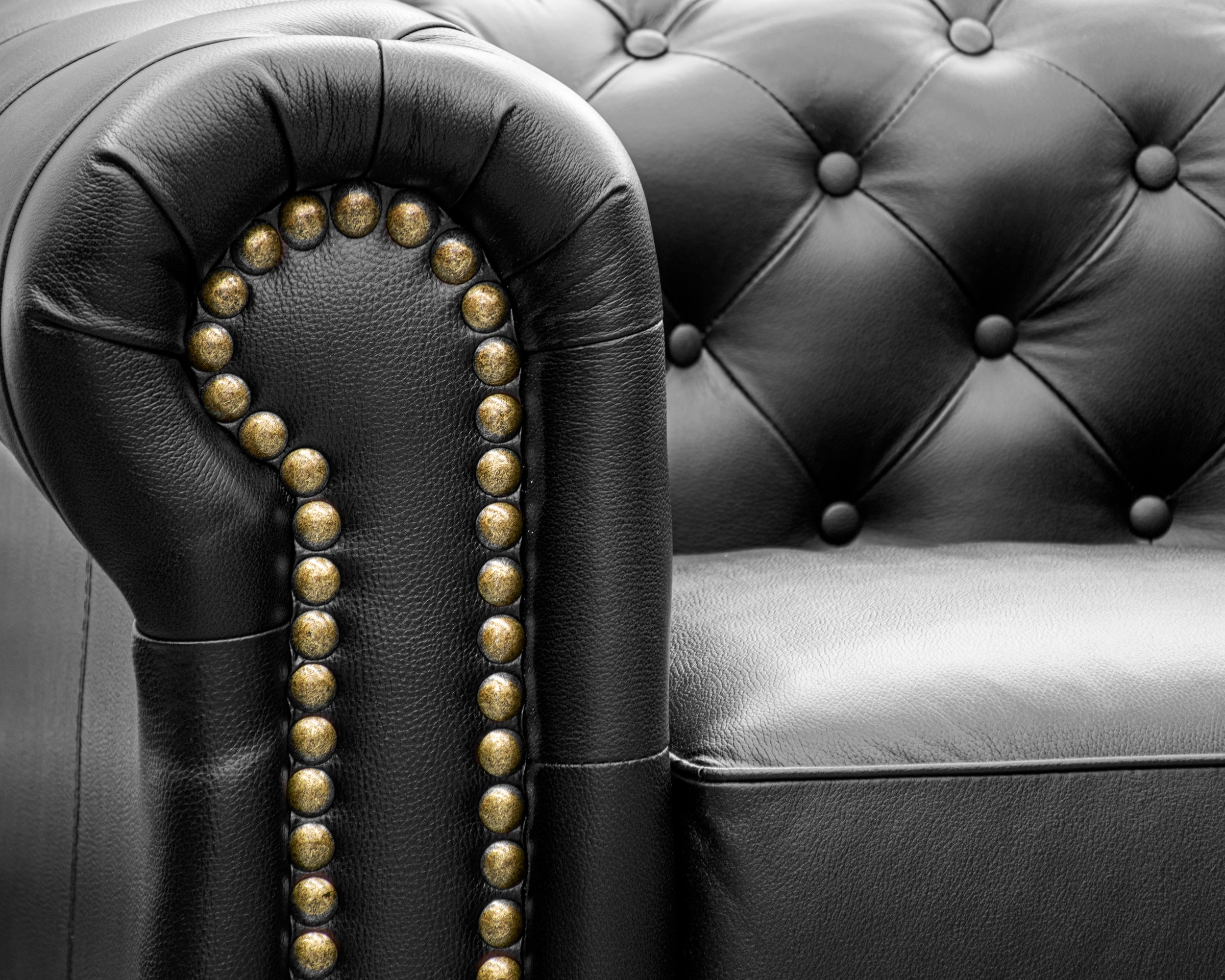 Love seat  de Piel Genuina Mod. Chesterfield 2 plazas